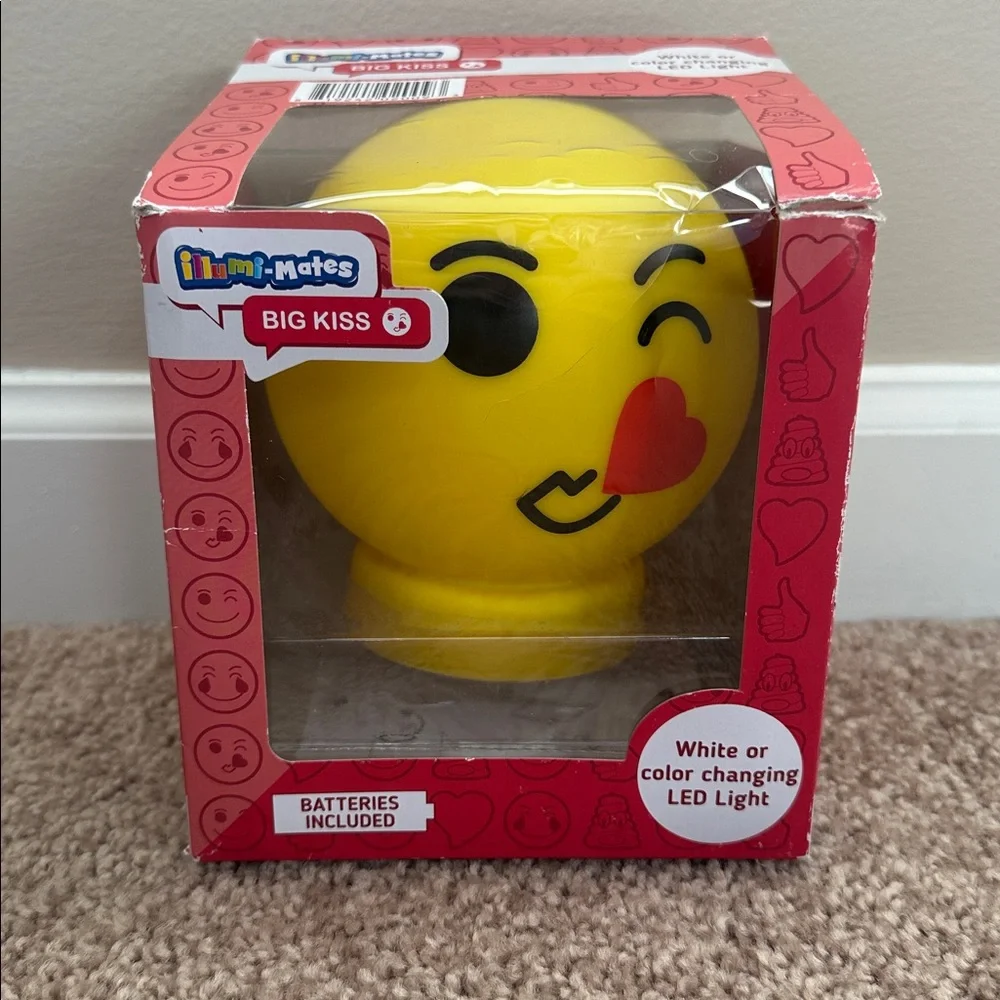 Kiss Emoji light up light